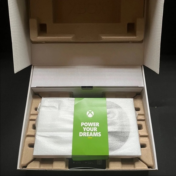 Xbox Series S Digital Edition Ready for shipping - Picture 2 of 6